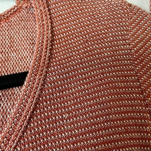 𝅺🎀 Sadie and Sage, rust striped long sleeved top, size S - Picture 6 of 8